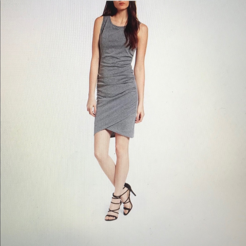 Tildon gray ruched body com dress